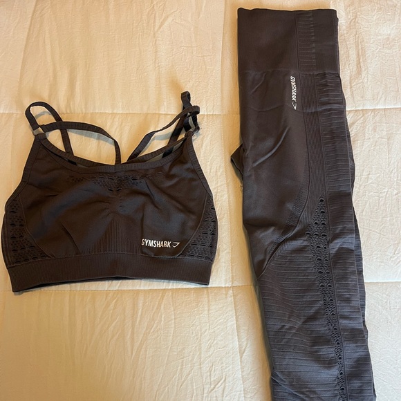 Gymshark purple/plum ENERGY SEAMLESS leggings and sports bra. - Picture 1 of 2